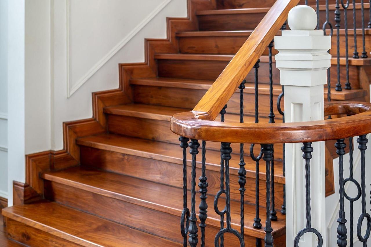 Mahogany staircase - Image 2